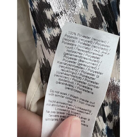 Part Two Copenhagen Metallic Animal print Puff Sleeve Wrap Top 36 - Picture 5 of 5